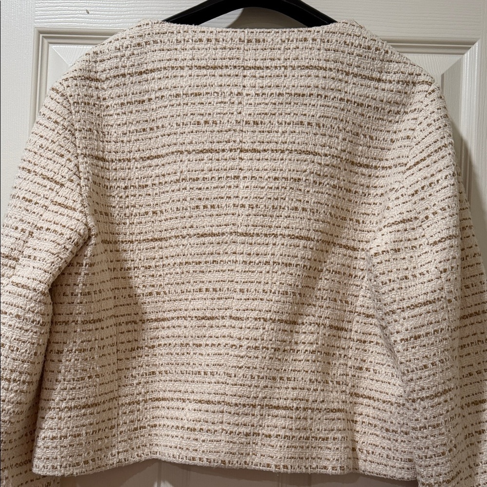 Zara Cream Tweed Cropped Jacket with Gold Buttons - Picture 3 of 3